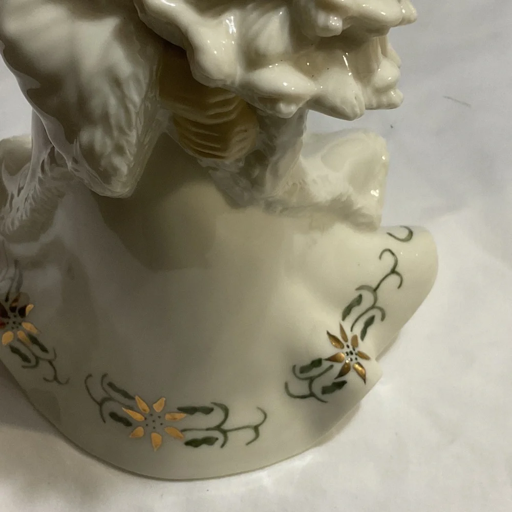 Ceramic Santa Claus Figurine with Christmas Tree